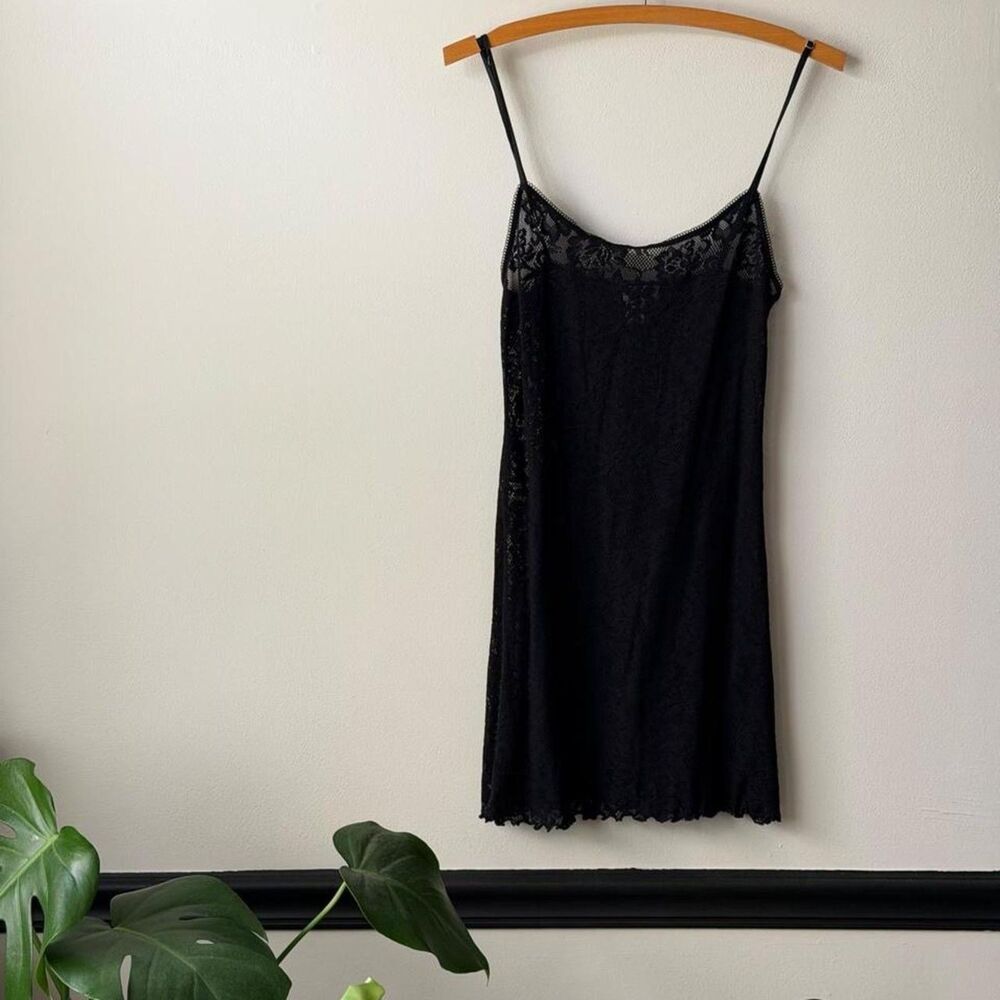 Late 90s black floral lace slip